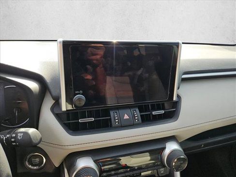 Used 2024 Toyota RAV4 XLE Premium image 18