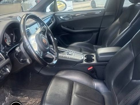 Used 2017 Porsche Macan S AWD/4WD image 5