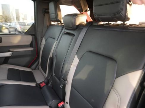 Used 2022 Ford Bronco Wildtrak image 13