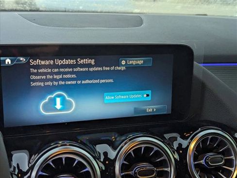 New 2026 Mercedes-Benz GLA 250 image 11