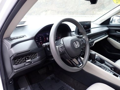 Used 2024 Honda Accord EX image 14