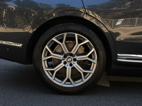 Used 2019 BMW X7 xDrive50i w/ Executive Package image 5