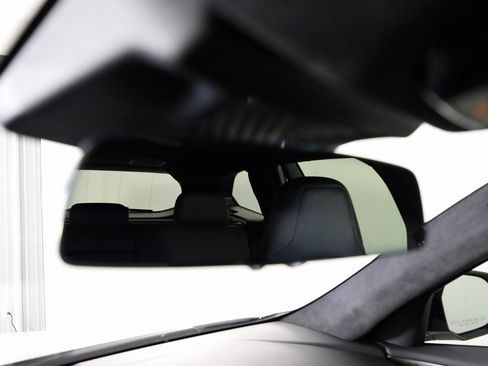 Used 2026 BMW M5 Touring image 37