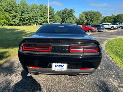 Used 2023 Dodge Challenger SRT Hellcat RWD image 4