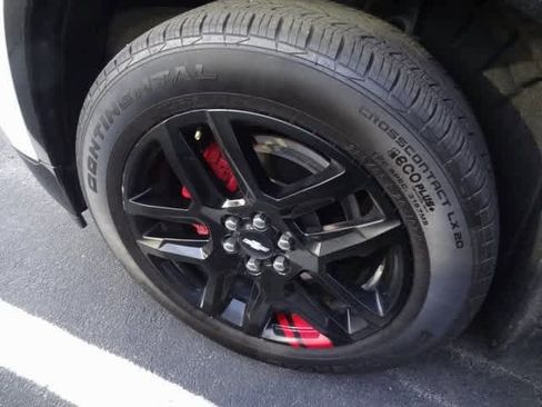 Used 2021 Chevrolet Traverse Premier w/ Redline Edition image 12