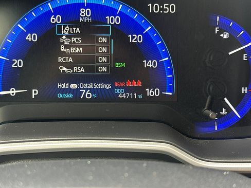 Used 2021 Toyota Corolla XSE FWD image 33