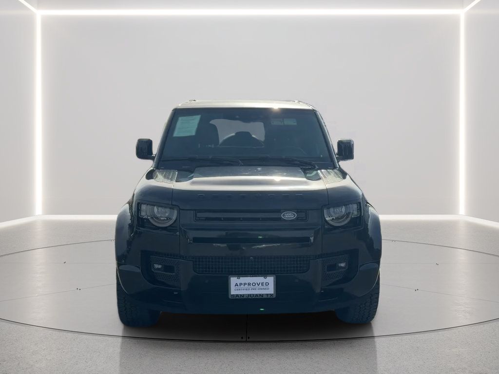 Used 2024 Land Rover Defender 110 X-Dynamic SE AWD/4WD image 2