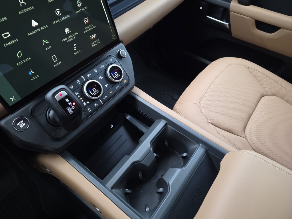 New 2026 Land Rover Defender 130 S AWD/4WD image 18