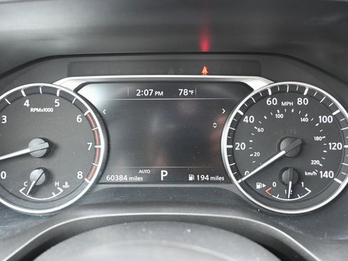 Used 2024 Nissan Rogue S AWD/4WD image 12