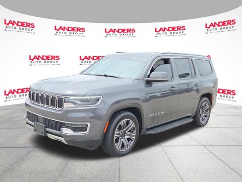 Used 2022 Jeep Wagoneer Series III AWD/4WD image 7