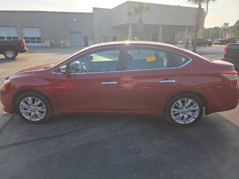 Used 2013 Nissan Sentra SL w/ Premium Pkg image 3