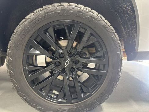 Used 2020 Chevrolet Silverado 1500 RST w/ Rally Edition AWD/4WD image 9