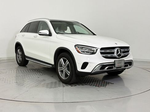 Used 2022 Mercedes-Benz GLC 300 4MATIC w/ Premium Package Lite image 7