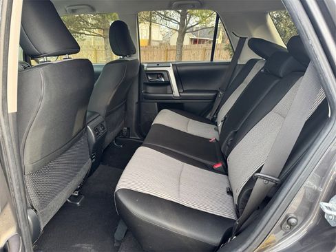 Used 2018 Toyota 4Runner SR5 image 19