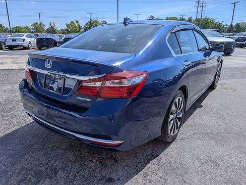 Used 2017 Honda Accord Hybrid Sedan image 4