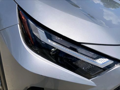 Used 2024 Toyota RAV4 XLE FWD image 26