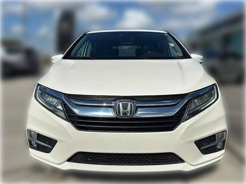 Used 2018 Honda Odyssey Elite image 2
