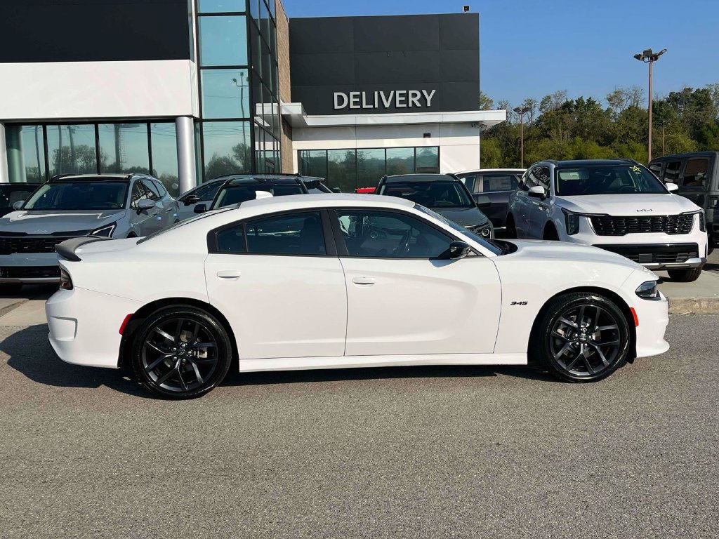 Used 2023 Dodge Charger R/T w/ Blacktop Package RWD image 23