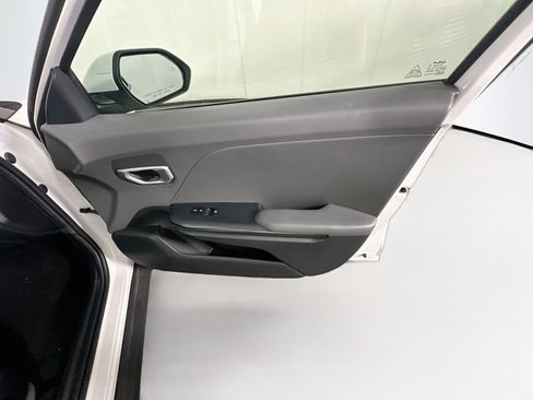 Used 2025 Kia K4 FWD image 30