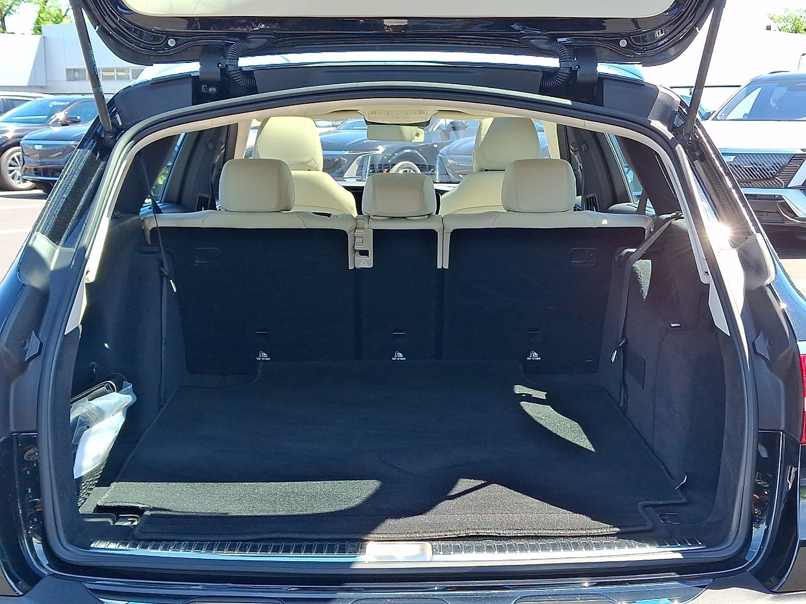 Used 2022 Mercedes-Benz E 450 4MATIC All-Terrain Wagon image 28