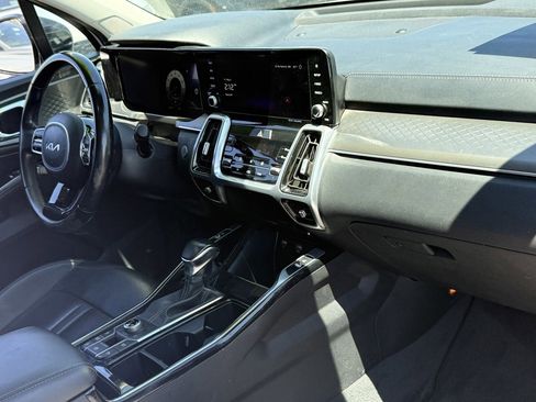 Used 2023 Kia Sorento SX AWD/4WD image 26