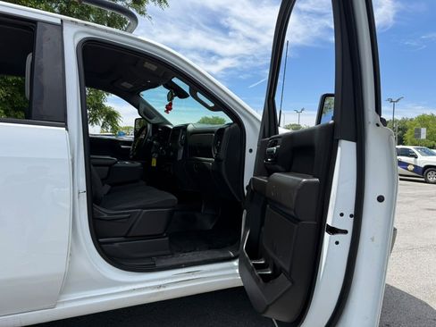 Used 2021 Chevrolet Silverado 2500 W/T AWD/4WD image 78