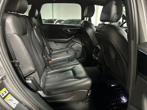 Used 2018 Audi Q7 3.0T Premium Plus w/ Premium Plus Package AWD/4WD image 31