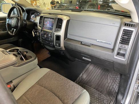 Used 2019 RAM 1500 Big Horn AWD/4WD image 30