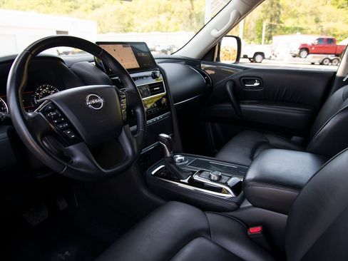 Used 2022 Nissan Armada SV AWD/4WD image 10