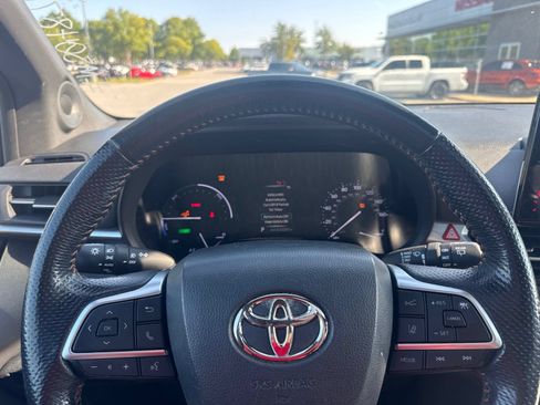 Used 2021 Toyota Sienna XSE w/ XSE Plus Package FWD image 20