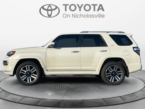 Used 2022 Toyota 4Runner Limited AWD/4WD image 2