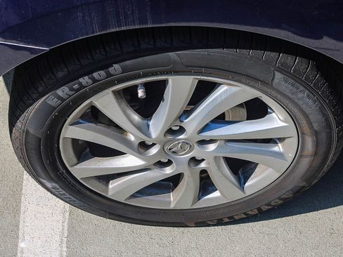 Used 2012 MAZDA MAZDA3 i Grand Touring image 12