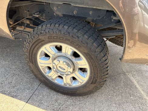 Used 2015 Ford F350 Lariat w/ Lariat Ultimate Package AWD/4WD image 6