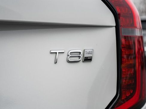 Used 2025 Volvo XC90 T8 Plus w/ Protection Package Premier image 8