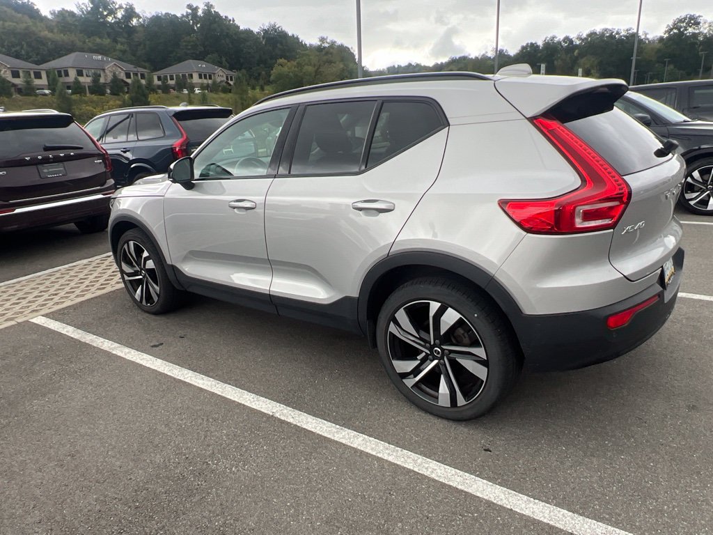 Used 2023 Volvo XC40 B5 Ultimate w/ Climate Package AWD/4WD image 19