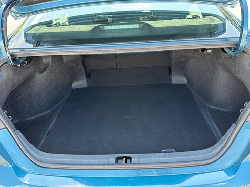 Used 2025 Toyota Camry SE image 18