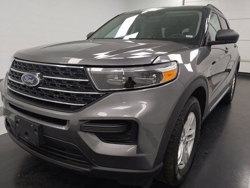 Used 2022 Ford Explorer XLT image 15