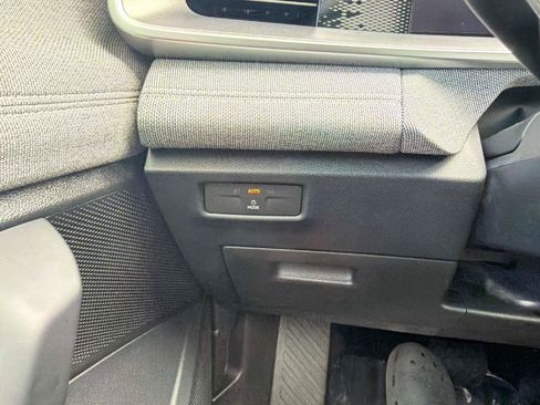 Used 2026 Volkswagen Tiguan S FWD image 28