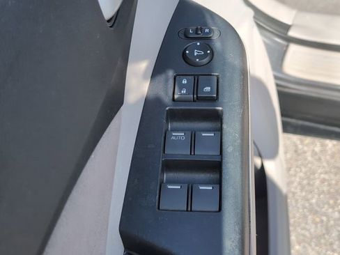 Used 2014 Honda CR-V EX image 16