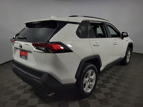 Used 2021 Toyota RAV4 XLE image 8