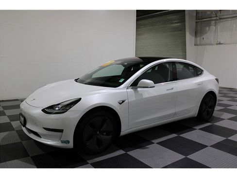 Used 2018 Tesla Model 3 Long Range image 7