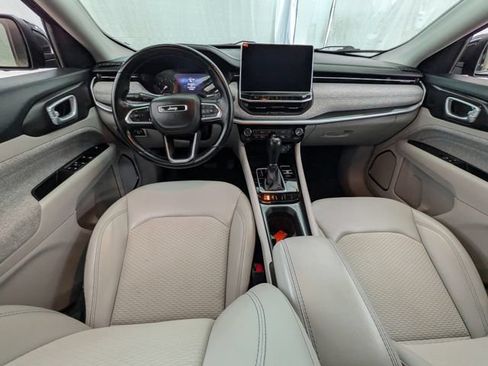 Used 2022 Jeep Compass Latitude w/ Convenience Group FWD image 12