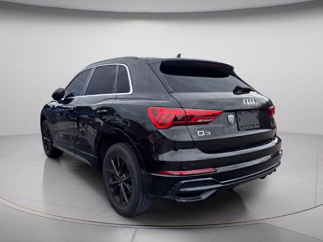 Used 2021 Audi Q3 2.0T Premium w/ Convenience Package AWD/4WD image 5