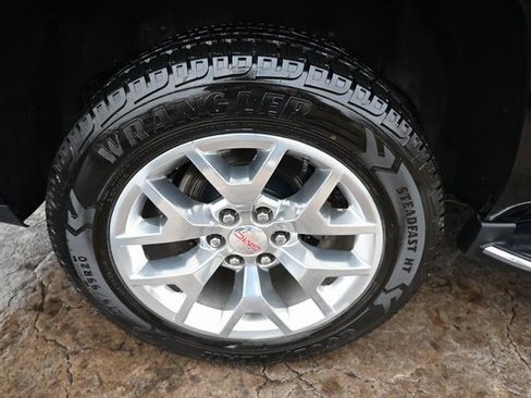 Used 2019 GMC Yukon SLT w/ Open Road Package image 12