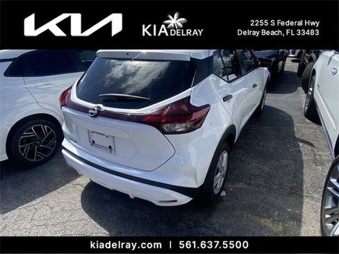 Used 2023 Nissan Kicks S image 8