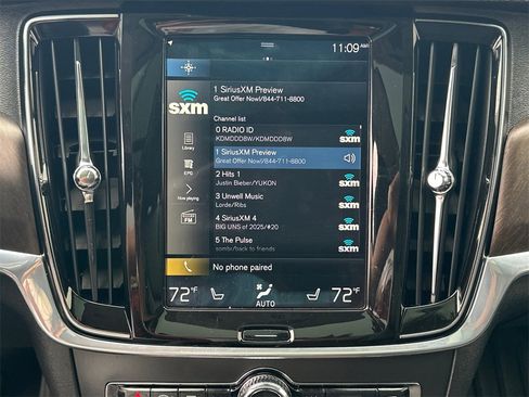 Used 2020 Volvo V90 T6 Cross Country image 29