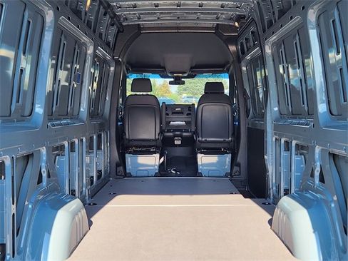 New 2025 Mercedes-Benz Sprinter 2500 image 13