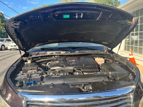 Used 2012 INFINITI QX56 4WD w/ Deluxe Touring Pkg image 68