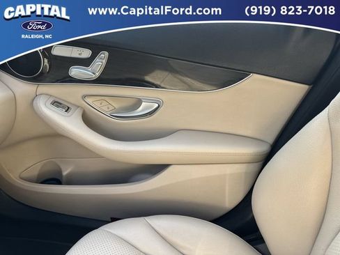 Used 2019 Mercedes-Benz C 300 Sedan image 29