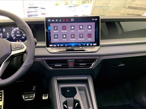 New 2026 Volkswagen Tiguan SE R-Line image 8